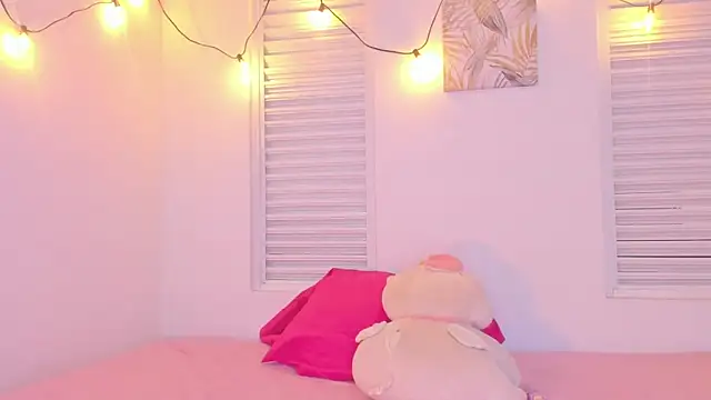 VictoriaaLopez online show from 07-16-26, 06:58