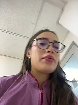 Sweet Milaa1 online show from 05-05-26, 07:00