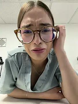 Snapshot of Sweet_Milaa1 chatting on 07-01-26, 08:30 Sweet Milaa1 online show from 07-01-26, 08:30