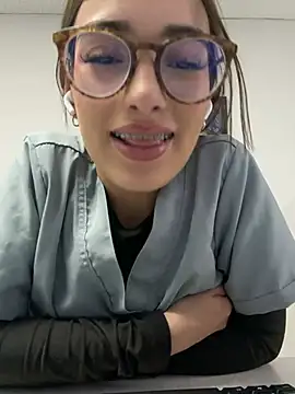 Snapshot of Sweet_Milaa1 chatting on 07-10-26, 08:55 Sweet Milaa1 online show from 07-10-26, 08:55