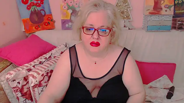Snapshot of Maturelove_xxx chatting on 05-25-26, 06:58 Maturelove xxx online show from 05-25-26, 06:58
