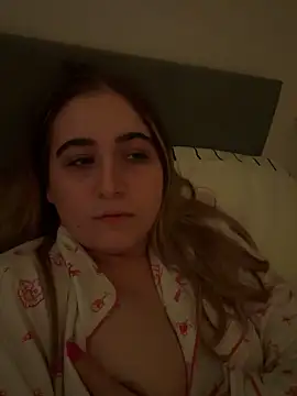 Taylormillie471 online show from 05-06-26, 11:32