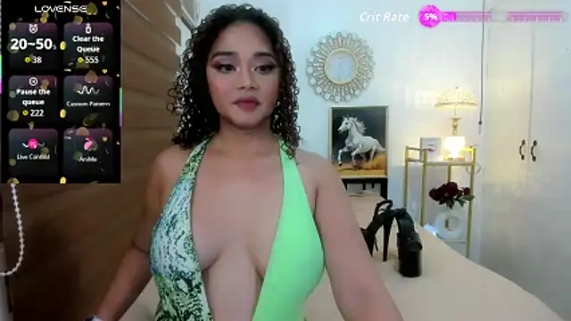 Snapshot of curly_tops69 chatting on 06-14-26, 04:03 curly tops69 online show from 06-14-26, 04:03