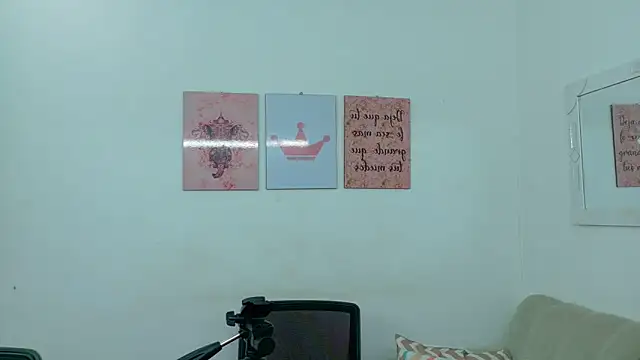 Zoe rousse01 online show from 05-16-26, 07:56