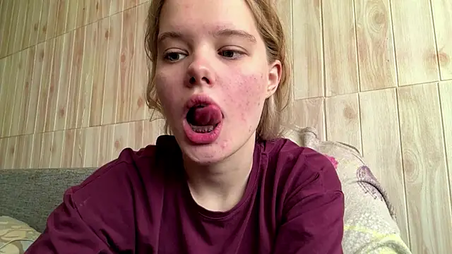 Snapshot of Malinwitch chatting on 07-01-26, 06:37 Malinwitch online show from 07-01-26, 06:37