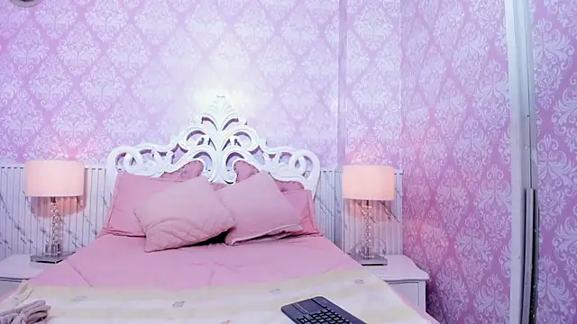 Miabloom19  online show from 06-23-26, 11:14