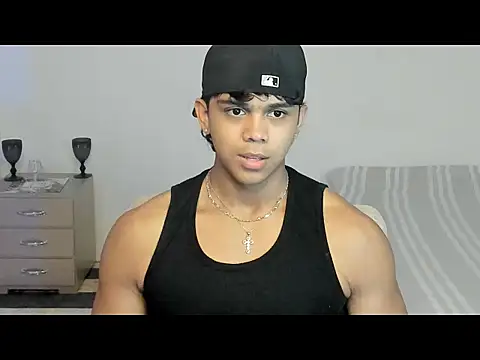noahprada online show from 05-21-26, 03:57