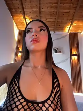 Snapshot of catalina_lafer chatting on 05-29-26, 12:47 catalina lafer online show from 05-29-26, 12:47