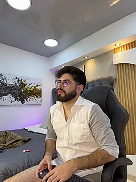 DomBoy  online show from 05-19-26, 08:04