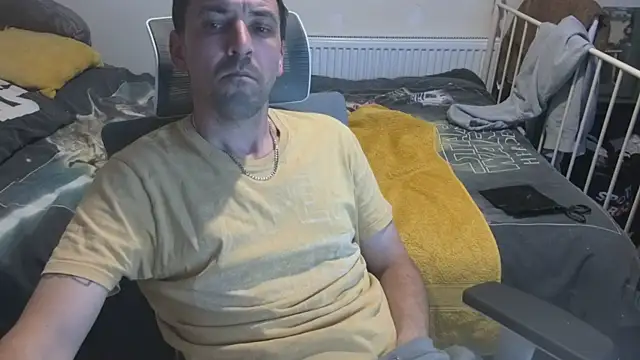 Snapshot of Tracky_66 chatting on 04-28-26, 11:54 Tracky 66 online show from 04-28-26, 11:54