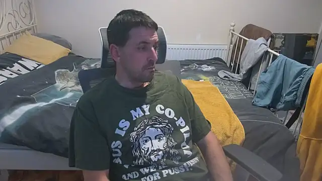 Snapshot of Tracky_66 chatting on 04-29-26, 11:00 Tracky 66 online show from 04-29-26, 11:00