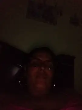 Snapshot of Bella_Morena27 chatting on 06-14-26, 03:08 Bella Morena27 online show from 06-14-26, 03:08