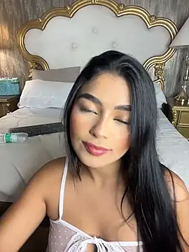 EvasBlazeXXX online show from 05-17-26, 05:27