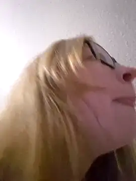 Freaky-Doll online show from 05-22-26, 06:13