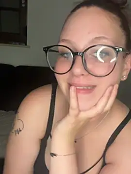 CuteBeaX online show from 06-30-26, 07:59