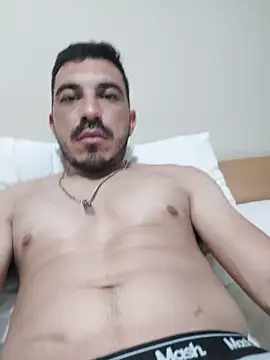 Valmorleandro21 online show from 06-03-26, 04:48