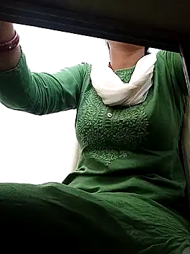 Simmi-00 online show from 05-06-26, 06:30
