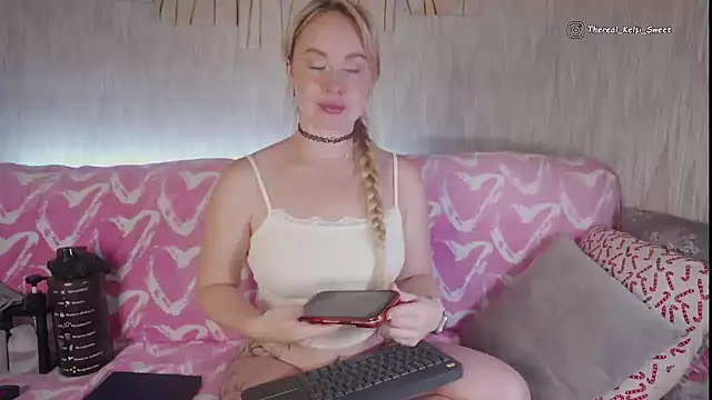 Kitty-Kelsi online show from 07-14-26, 09:03