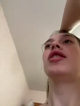  SweetAnna  online show from 05-16-26, 11:31