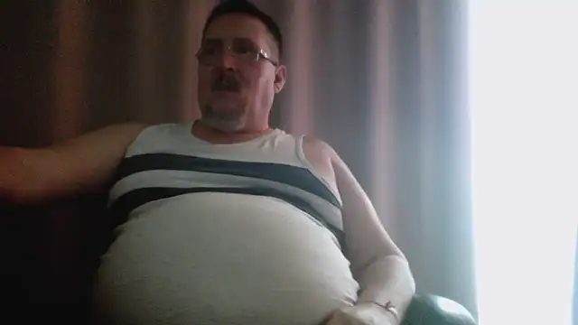 Snapshot of Adymby chatting on 06-20-26, 03:37 Adymby online show from 06-20-26, 03:37