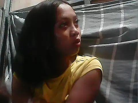 Snapshot of Yours_AsianPinayGirl18 chatting on 06-30-26, 11:06 Yours AsianPinayGirl18 online show from 06-30-26, 11:06