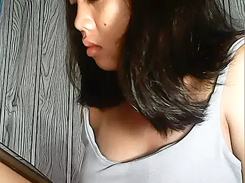 Snapshot of Yours_AsianPinayGirl18 chatting on 07-30-26, 10:31 Yours AsianPinayGirl18 online show from 07-30-26, 10:31