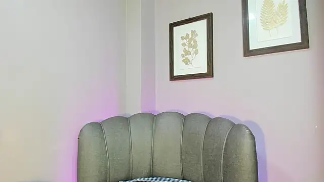Roxanna moore online show from 07-21-26, 05:10