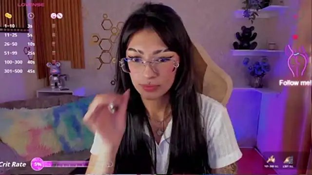 Snapshot of mia_smoke_ chatting on 05-09-26, 02:11 mia smoke online show from 05-09-26, 02:11