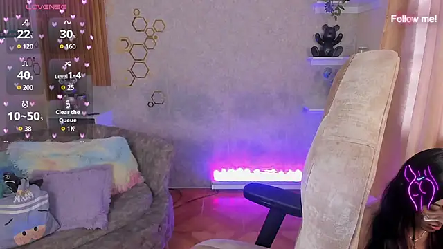 Snapshot of mia_smoke_ chatting on 05-25-26, 02:56 mia smoke online show from 05-25-26, 02:56