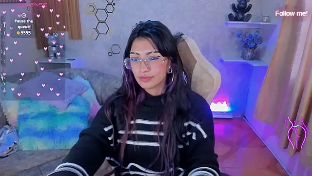Snapshot of mia_smoke_ chatting on 05-30-26, 12:35 mia smoke online show from 05-30-26, 12:35