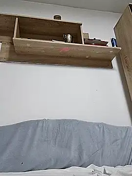 LunaDesire01 online show from 04-30-26, 08:48