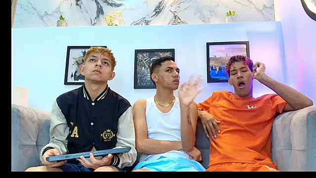 RED BOYS XXX online show from 06-24-26, 01:32