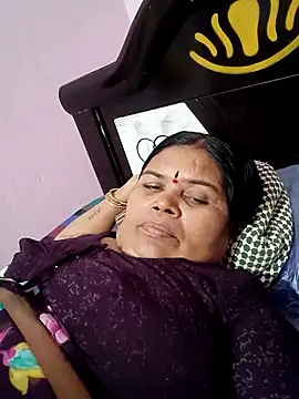 Snapshot of dheepika11 chatting on 05-25-26, 04:51 dheepika11 online show from 05-25-26, 04:51