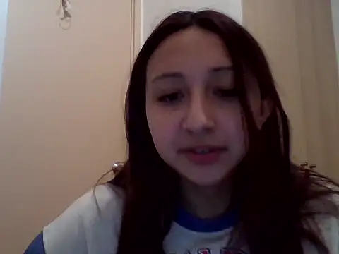 Snapshot of 010874 chatting on 05-29-26, 04:32 010874 online show from 05-29-26, 04:32