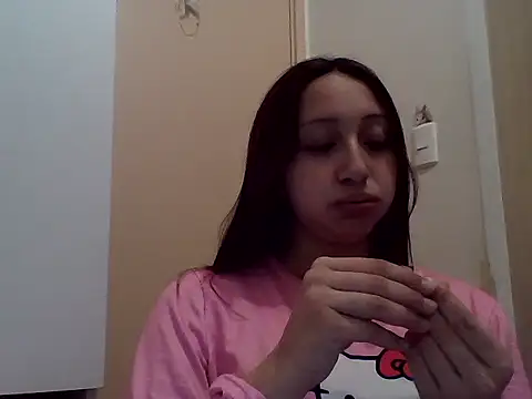 Snapshot of 010874 chatting on 06-04-26, 03:56 010874 online show from 06-04-26, 03:56
