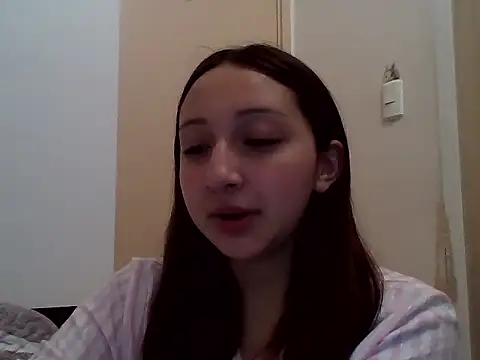 Snapshot of 010874 chatting on 06-05-26, 04:30 010874 online show from 06-05-26, 04:30