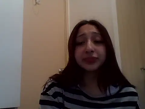 Snapshot of 010874 chatting on 06-12-26, 09:46 010874 online show from 06-12-26, 09:46