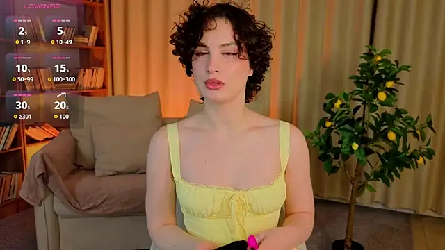 Snapshot of Malena_Noir chatting on 05-08-26, 02:39 Malena Noir online show from 05-08-26, 02:39