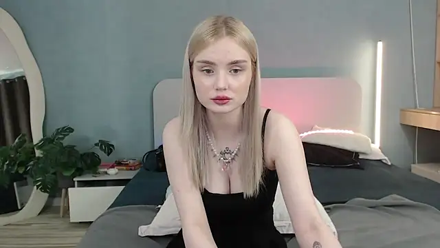 Snapshot of Angel_Share chatting on 05-30-26, 01:46 Angel Share online show from 05-30-26, 01:46