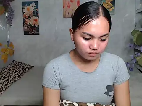 Snapshot of ur_asiankat chatting on 07-30-26, 11:37 ur asiankat online show from 07-30-26, 11:37