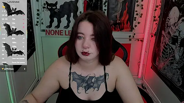 Snapshot of PurpleRune chatting on 07-12-26, 11:56 PurpleRune online show from 07-12-26, 11:56