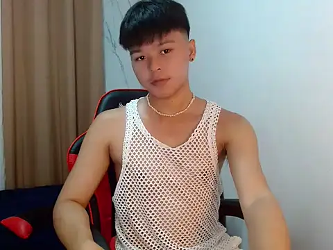 yourhotasiandoms online show from 05-08-26, 03:39