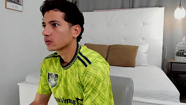 Alejo-and-Thiago online show from 06-22-26, 12:24