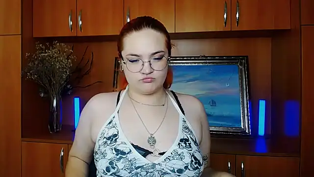 Snapshot of RinaRiii chatting on 07-17-26, 12:01 RinaRiii online show from 07-17-26, 12:01