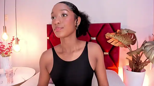 EmmaClarckk online show from 06-18-26, 03:27