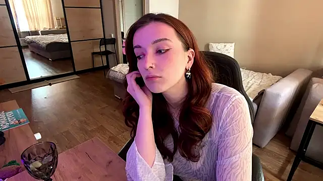 Snapshot of Stella_Rass chatting on 05-18-26, 07:36 Stella Rass online show from 05-18-26, 07:36