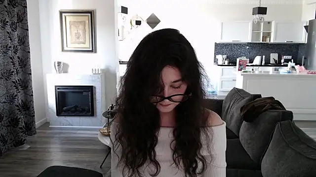cute lilia online show from 05-03-26, 12:44