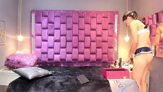 Snapshot of AlesiaLara chatting on 08-02-26, 07:23 AlesiaLara online show from 08-02-26, 07:23