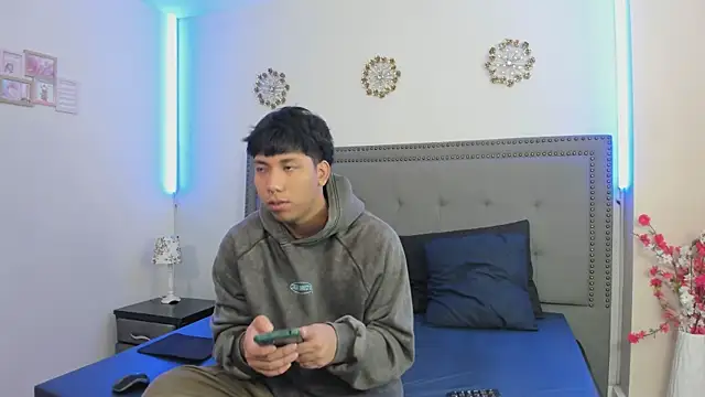 jhoan evanss online show from 06-19-26, 04:06