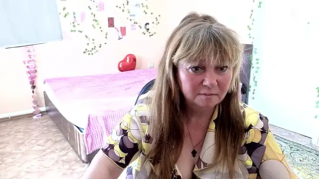 Snapshot of Melania_Cook chatting on 05-24-26, 04:50 Melania Cook online show from 05-24-26, 04:50